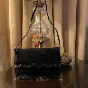 Sassy please check all picture of condition